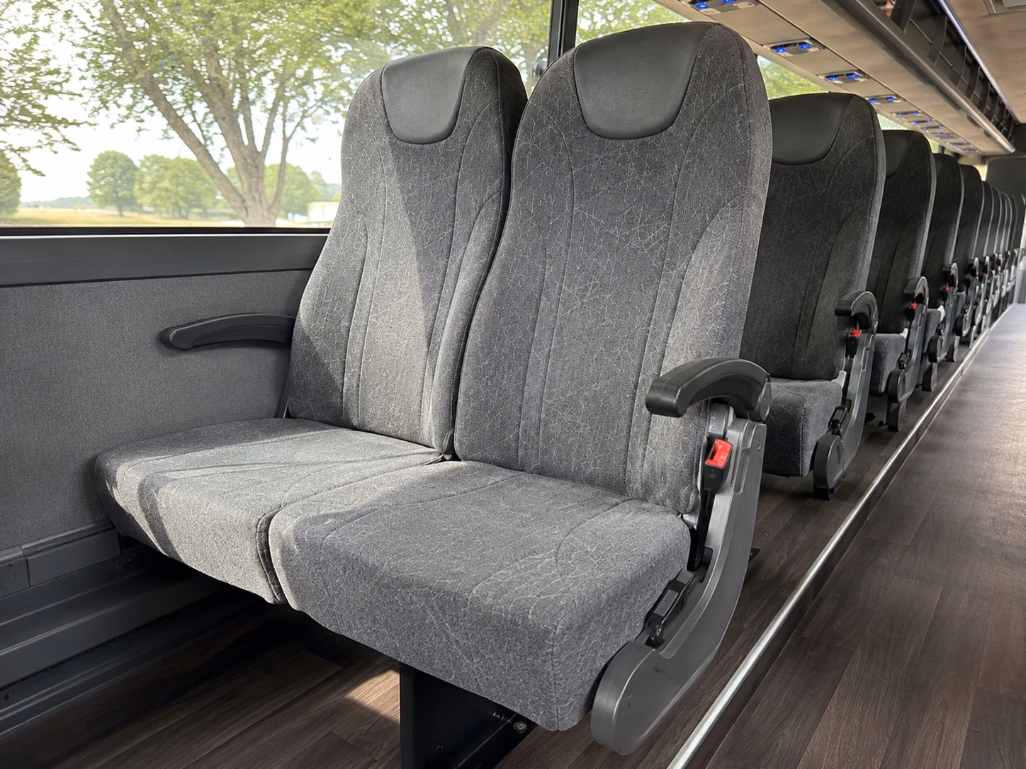 bridal party transportation in henderson that fits your timeline
