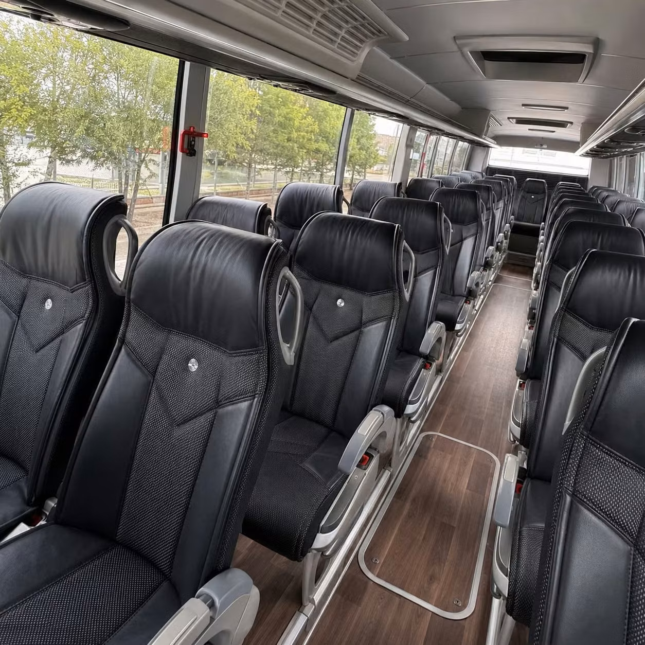 charter buses to the discovery children s museum and las vegas science center