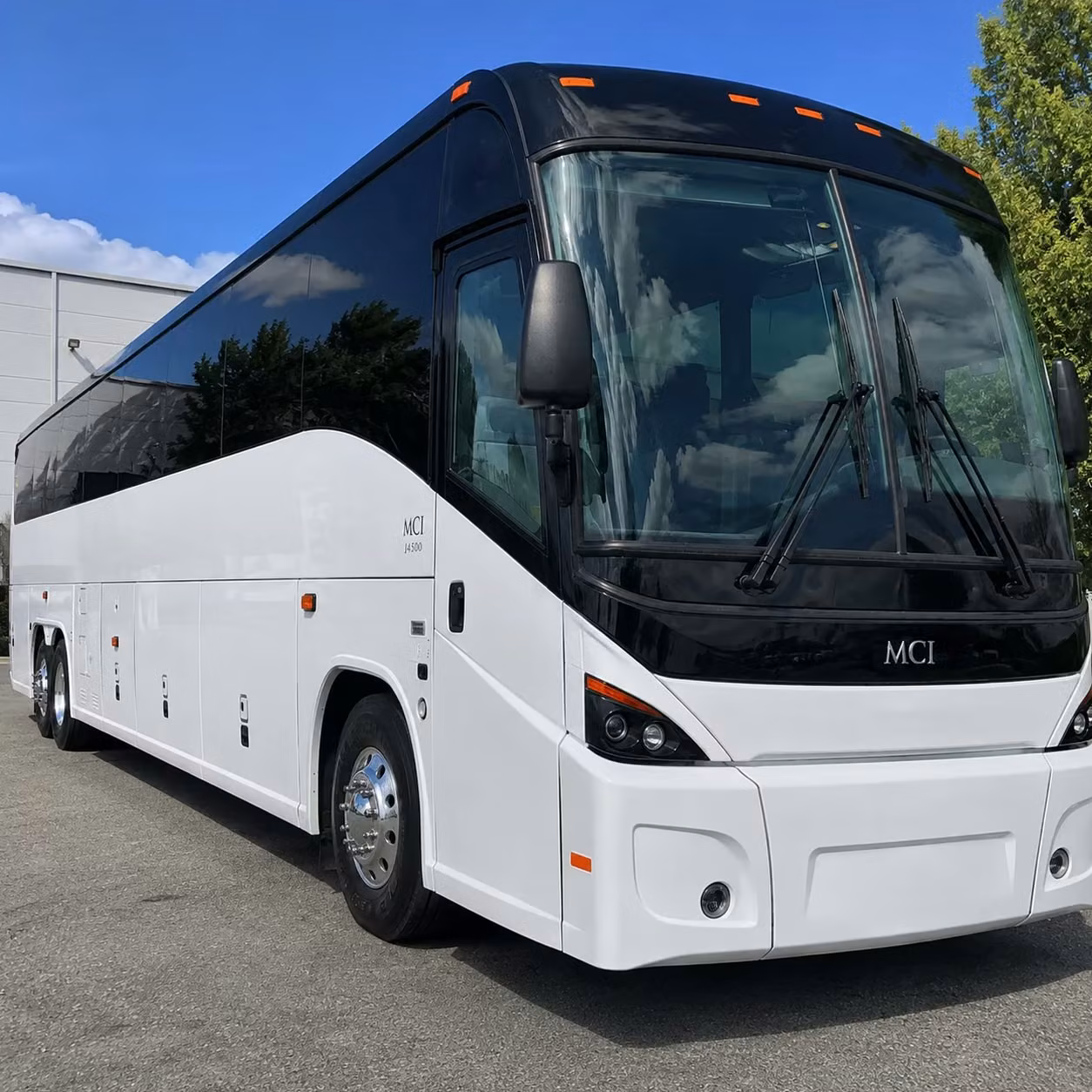 daily commuter shuttle services for henderson s growing corporate corridor